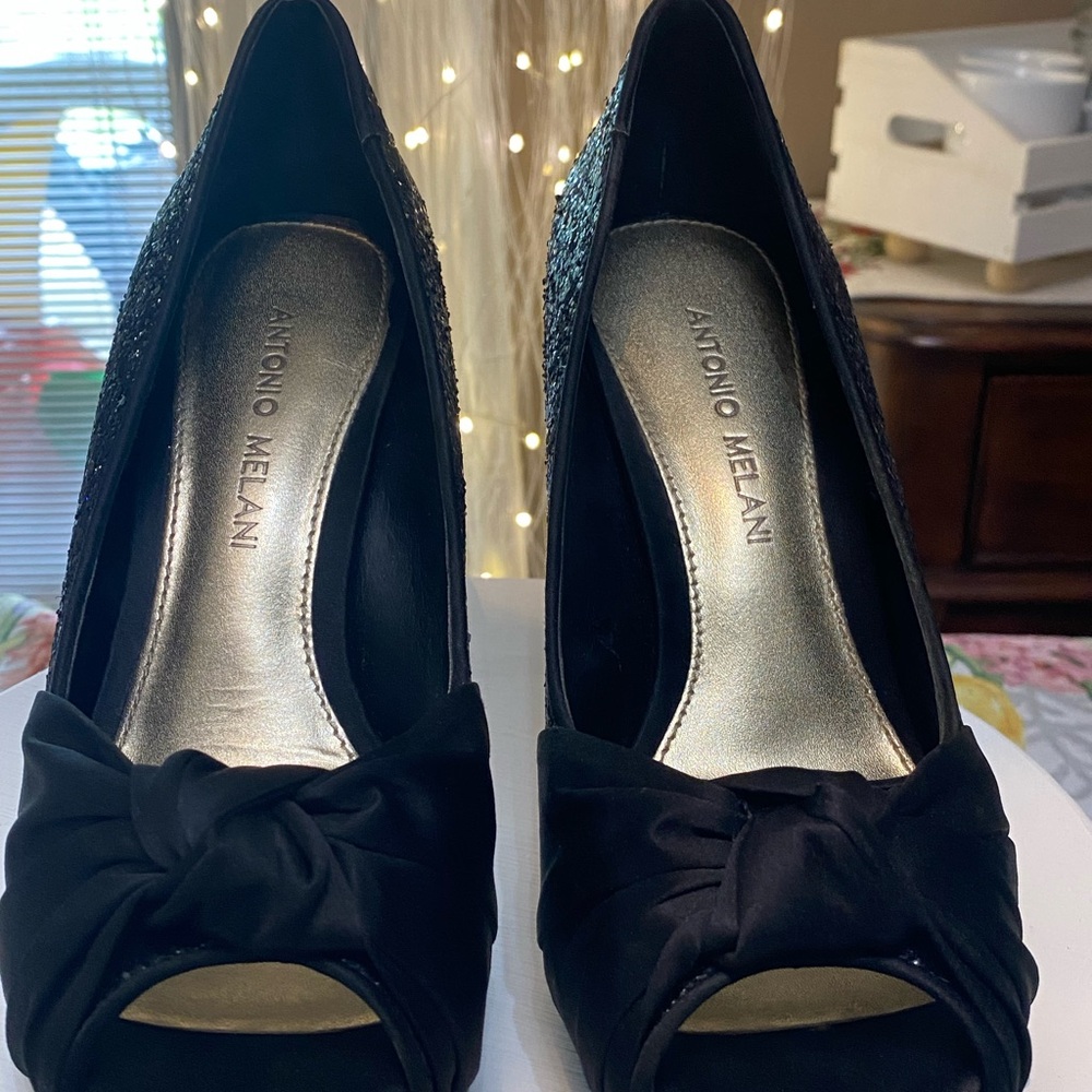 Size 6.5 Women’s Antonio Melani 4” high heel shoes. - Picture 3 of 3